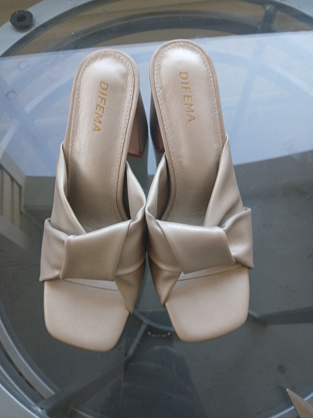& Other Stories Champagne Knotted Slide Mules